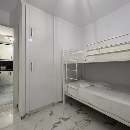 Aem House * Prínos